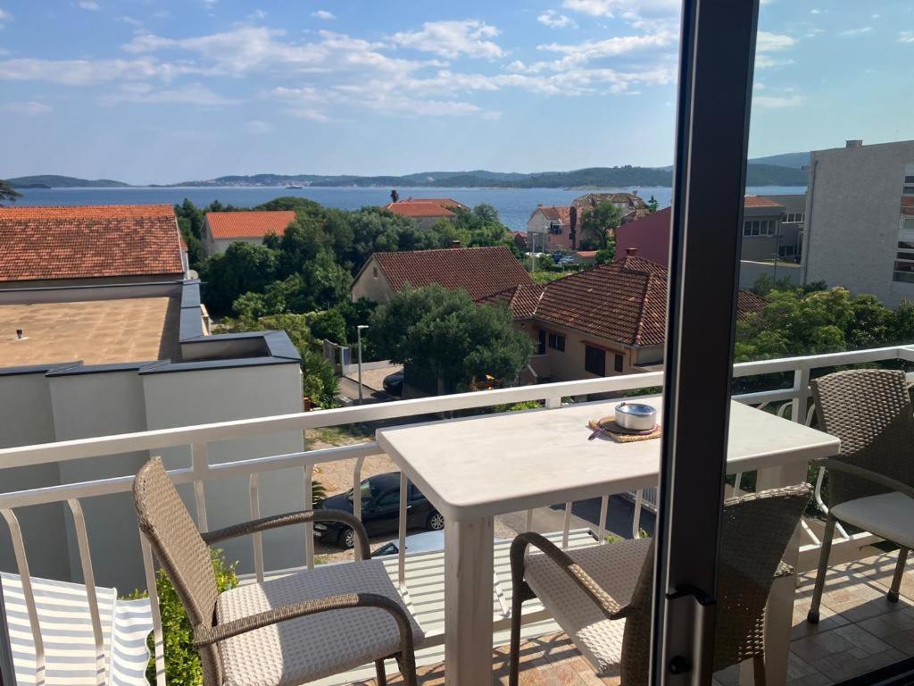 Apartmani Fani 2 Min Walking From Sea Orebić Exteriör bild