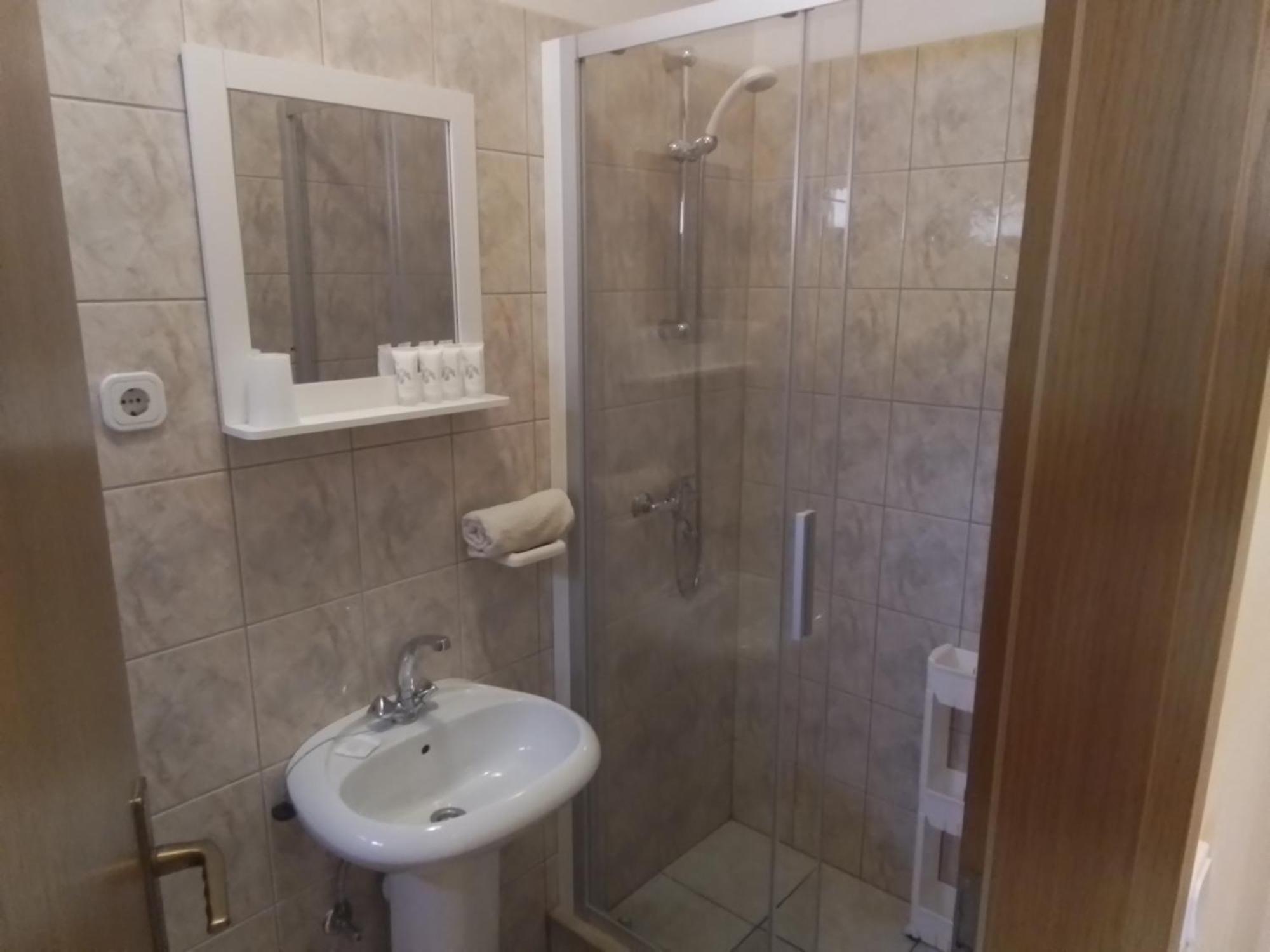 Apartmani Fani 2 Min Walking From Sea Orebić Exteriör bild