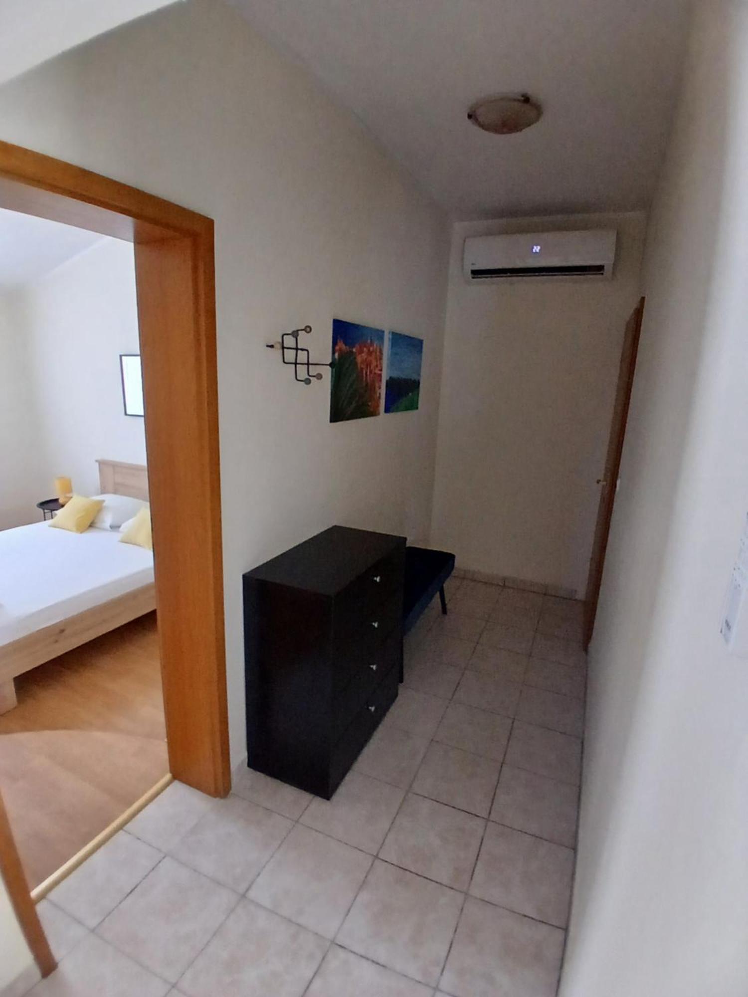 Apartmani Fani 2 Min Walking From Sea Orebić Exteriör bild