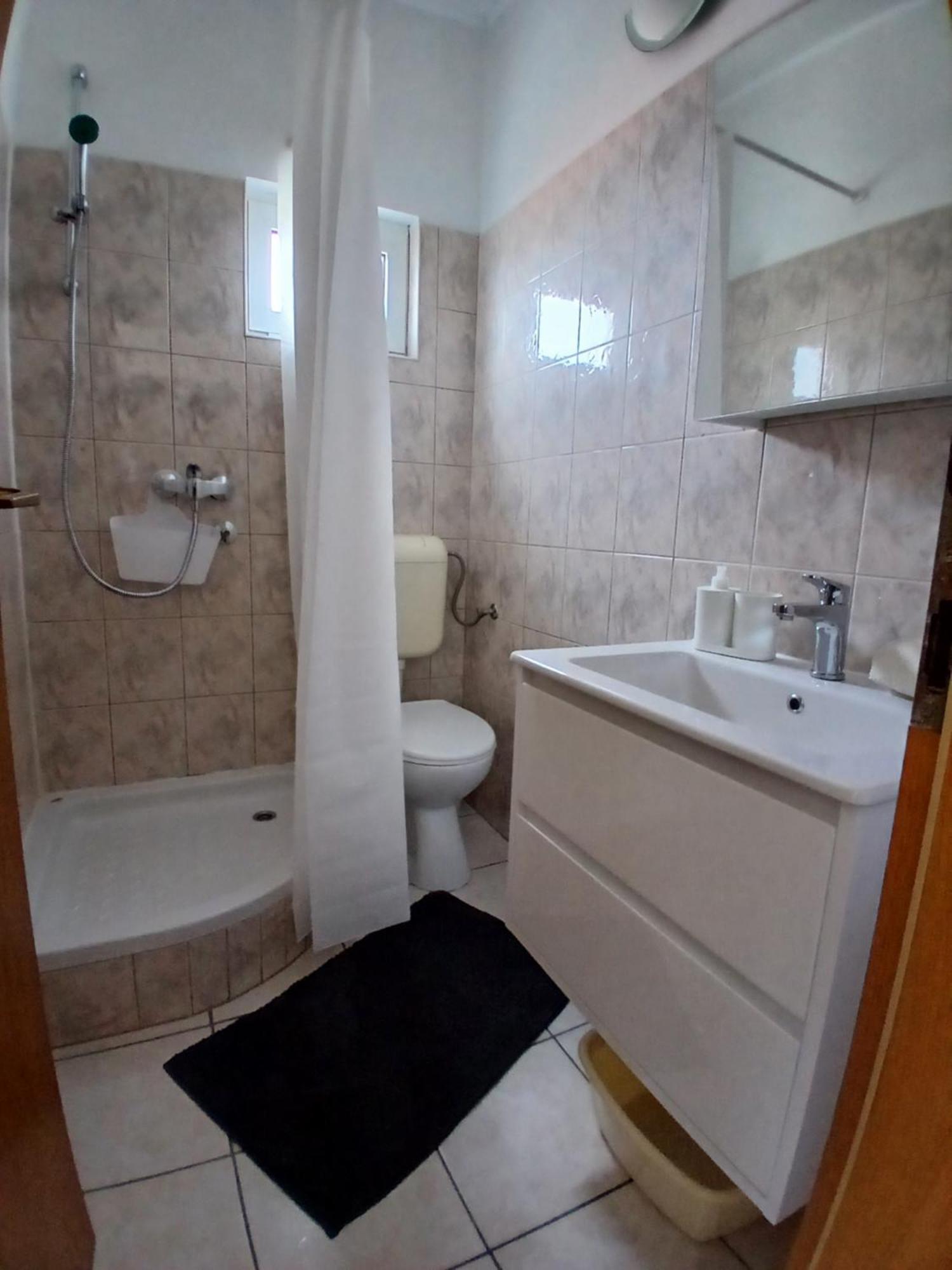 Apartmani Fani 2 Min Walking From Sea Orebić Exteriör bild